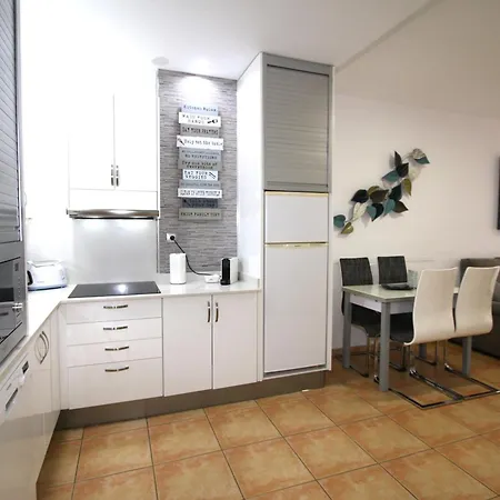 Apartment Fantastic Near The